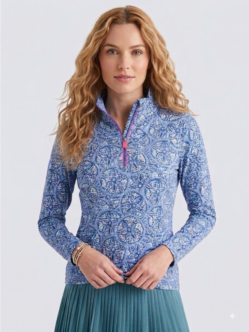 Vineyard Vines Women's Blue Sand Dollar Performance 1/4-Zip Pullover Medium Fall